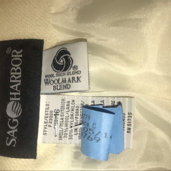 Sag Harbor | Single Button White Blazer - Picture 5 of 7